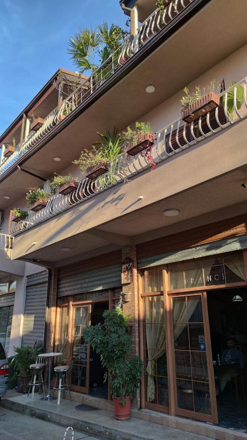 Lille France Apartments Shkodër Екстериор снимка