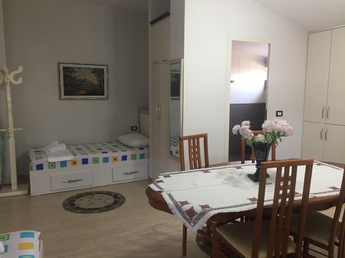 Lille France Apartments Shkodër Екстериор снимка