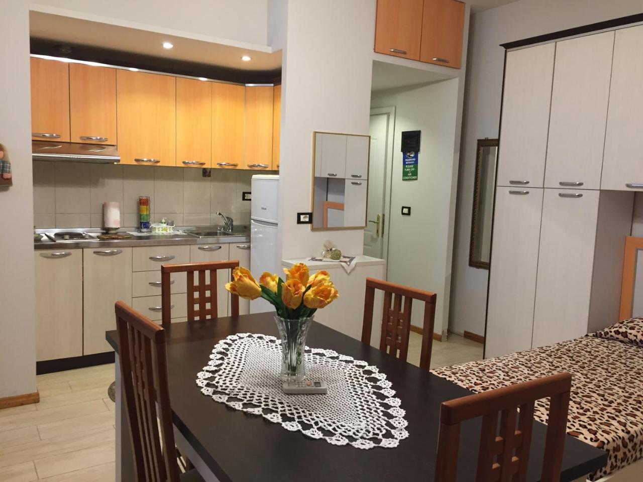 Lille France Apartments Shkodër Екстериор снимка